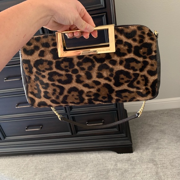 sOLD - Picture 5 of 8